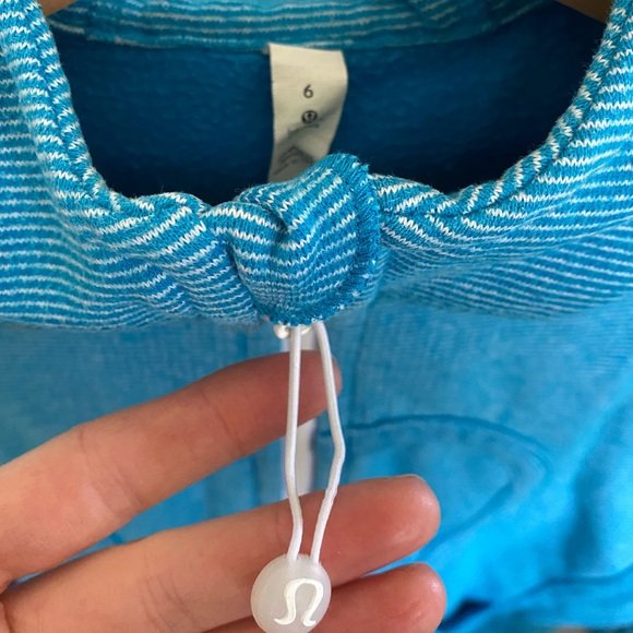 Lululemon scuba hoodie with light stripe size 6 women’s - Picture 2 of 4